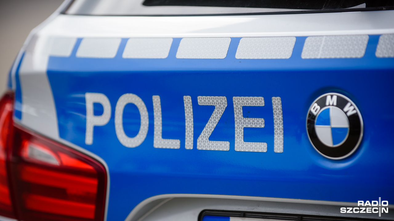 Policja w Niemczech zastrzeliła mężczyznę, który zaatakował nożem grupę osób oglądających wspólnie mecz piłkarskich mistrzostw Europy. Wcześniej nożownik zabił jedną osobę.